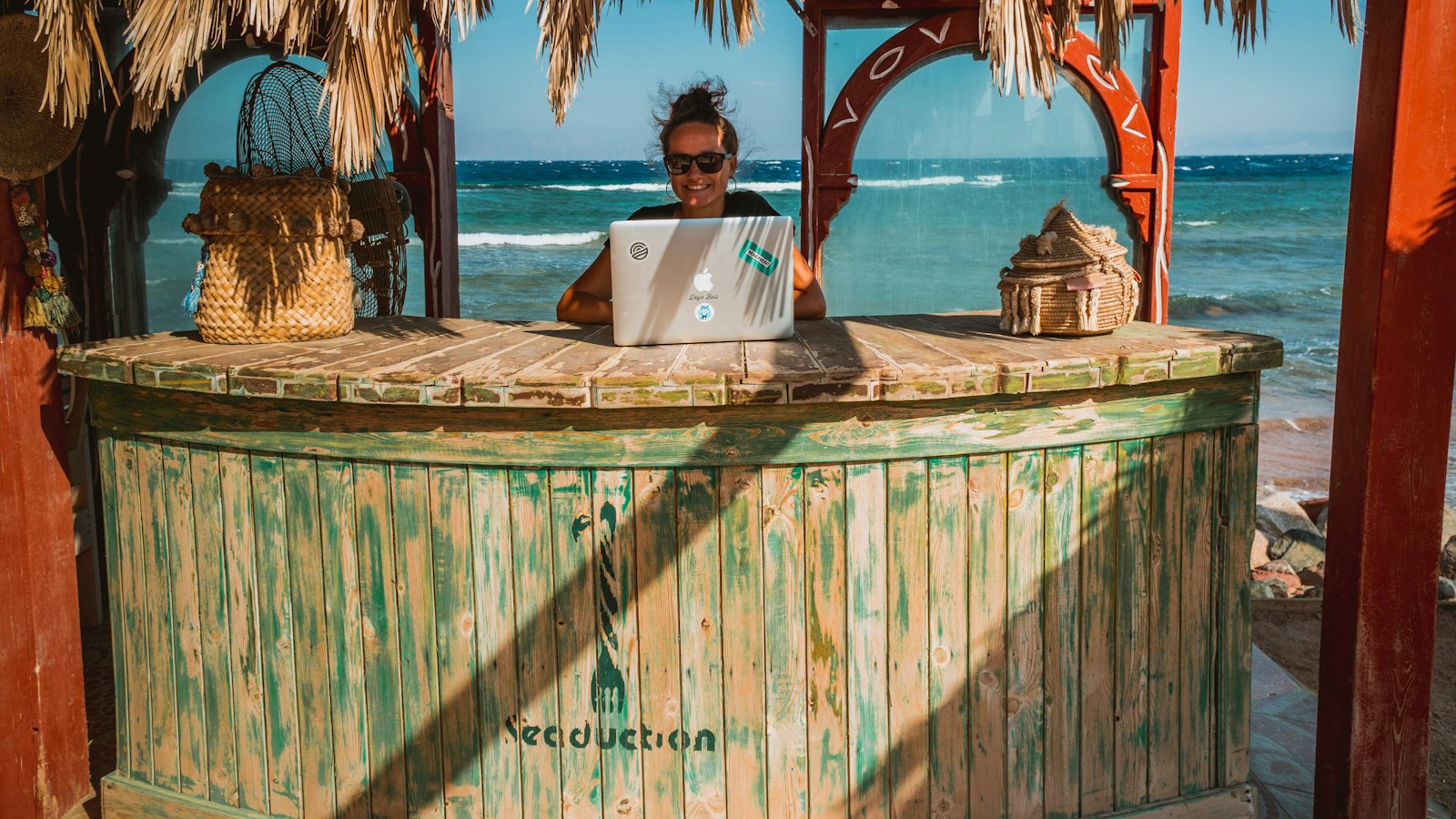 Nomado Breeze — Work where the breeze takes you.